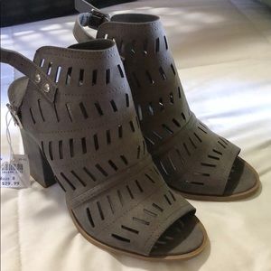 Christian Siriano wedge shoes